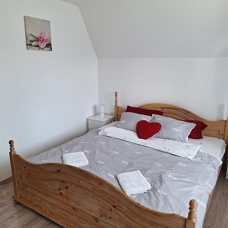 Nikolett Apartman Hajduszoboszlo Luaran gambar
