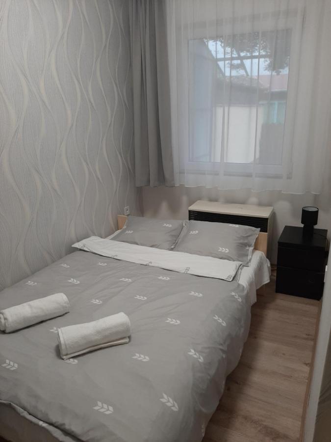 Nikolett Apartman Hajduszoboszlo Luaran gambar