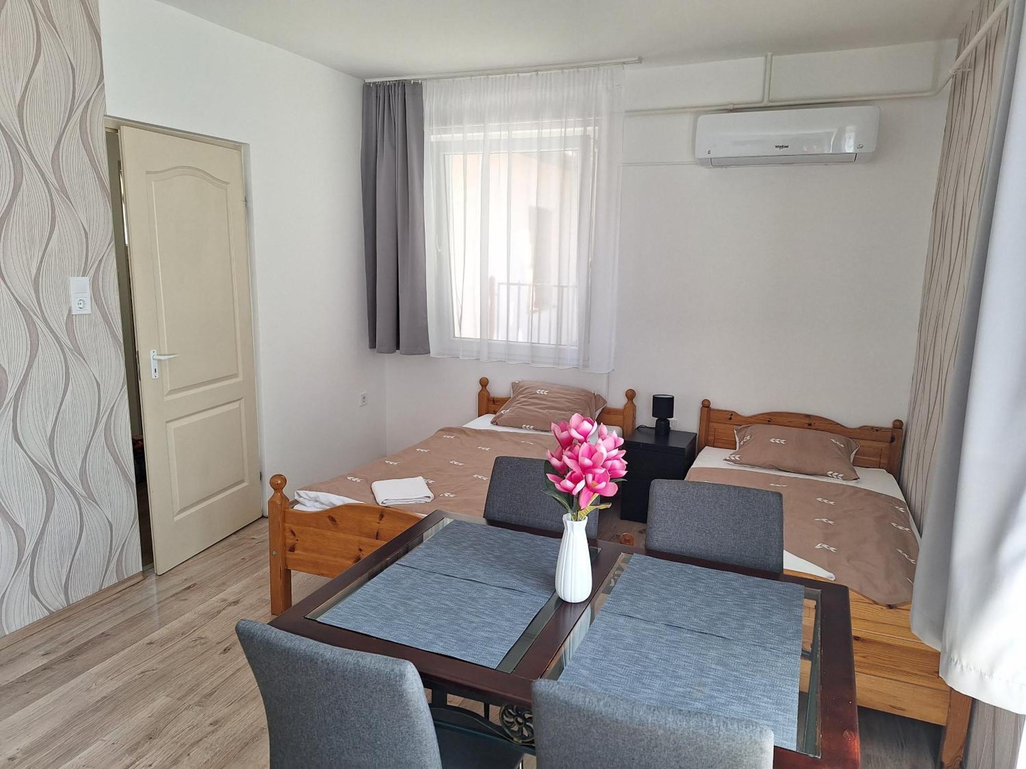 Nikolett Apartman Hajduszoboszlo Luaran gambar